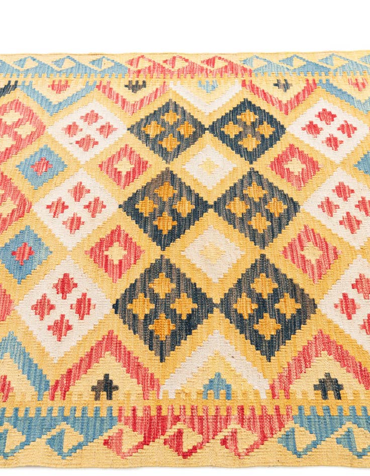 Detail image of 4' 2 x 5' 8  Hand Woven Kilim Maymana Wool Rug