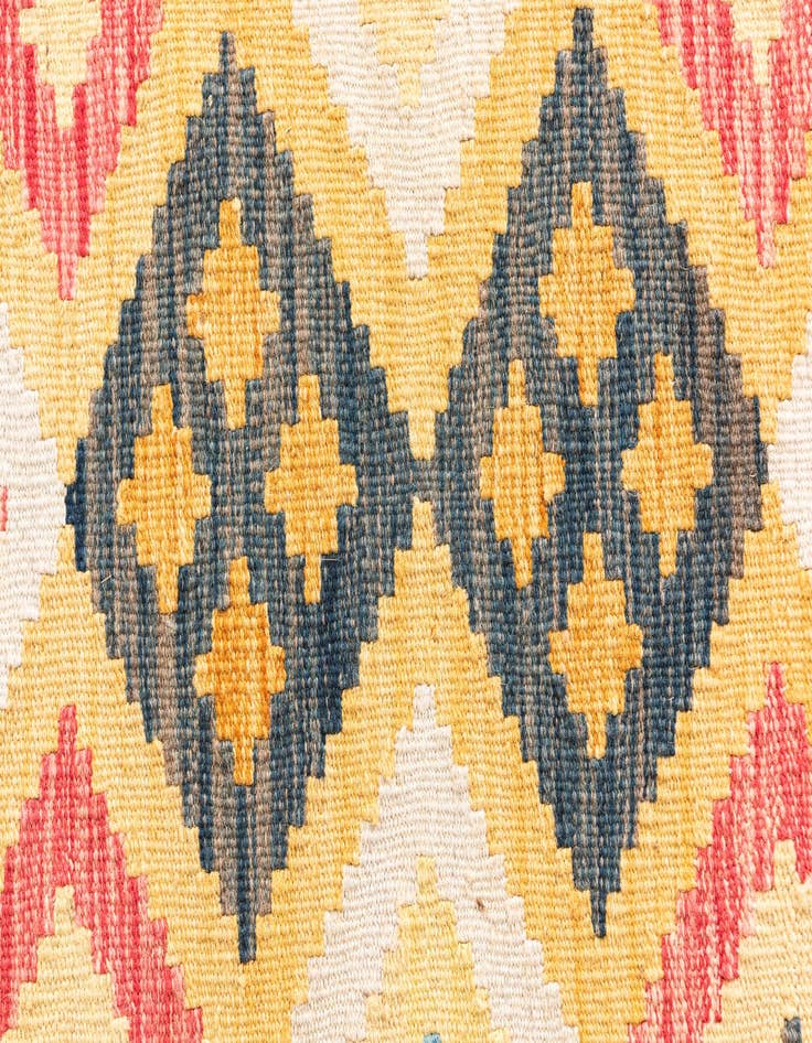 Detail image of 4' 2 x 5' 8  Hand Woven Kilim Maymana Wool Rug