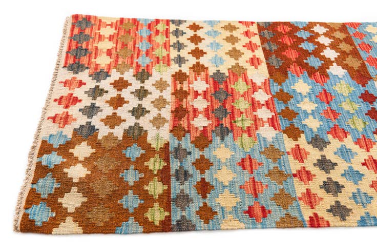 Detail image of 2' 9 x 4' 1 Hand Woven Kilim Maymana Wool Rug