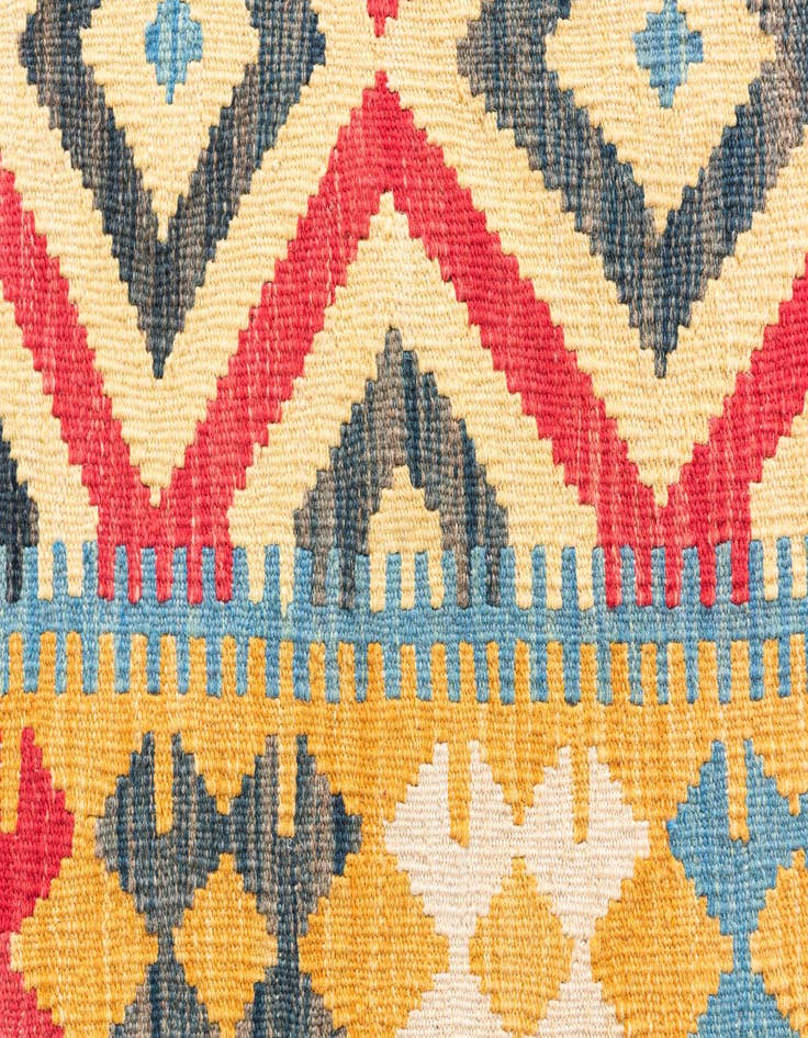 Detail image of 3' 6 x 6' 3  Hand Woven Kilim Maymana Wool Rug