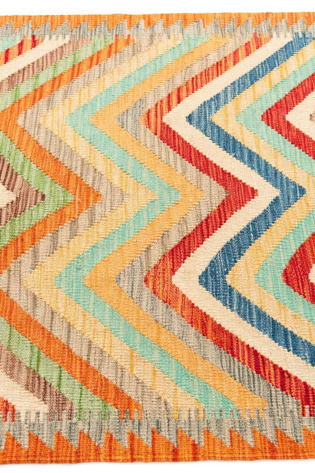 Detail image of 3' 5 x 6' 2 Hand Woven Kilim Maymana Wool Rug