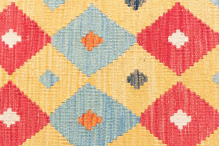 Detail image of 3' 6 x 6' 8 Hand Woven Kilim Maymana Wool Rug