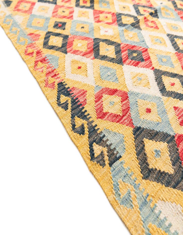 Detail image of 4' 2 x 5' 7  Hand Woven Kilim Maymana Wool Rug