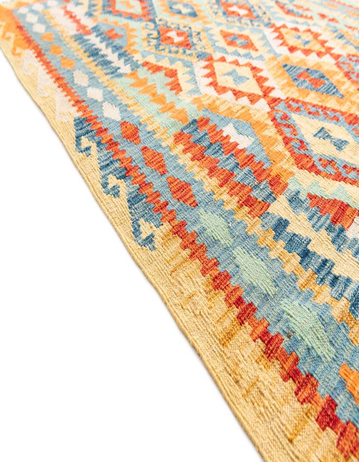 Detail image of 4' 2 x 6'  Hand Woven Kilim Maymana Wool Rug