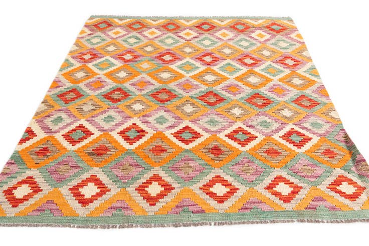 Detail image of 4' 4 x 5' 8 Hand Woven Kilim Maymana Wool Rug