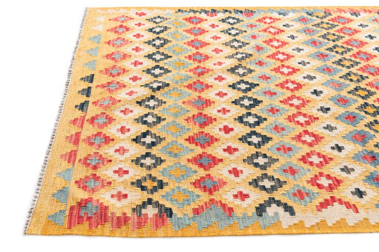 Detail image of 4' 2 x 6' 2 Hand Woven Kilim Maymana Wool Rug