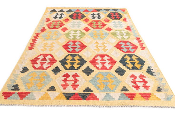 Detail image of 4' 2 x 5' 10 Hand Woven Kilim Maymana Wool Rug