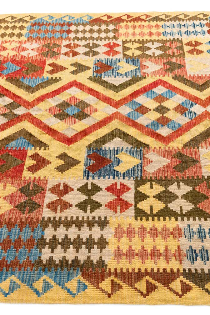5' 6 x 7' 10 Hand Woven Kilim Maymana Wool Rug