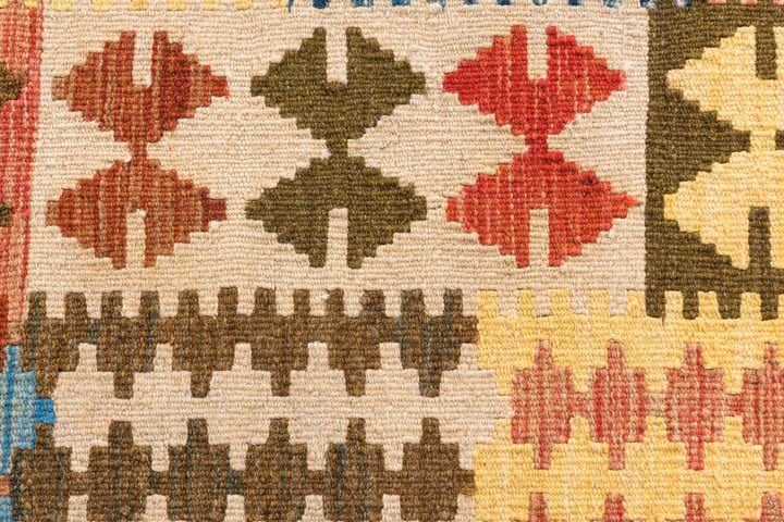 5' 6 x 7' 10 Hand Woven Kilim Maymana Wool Rug