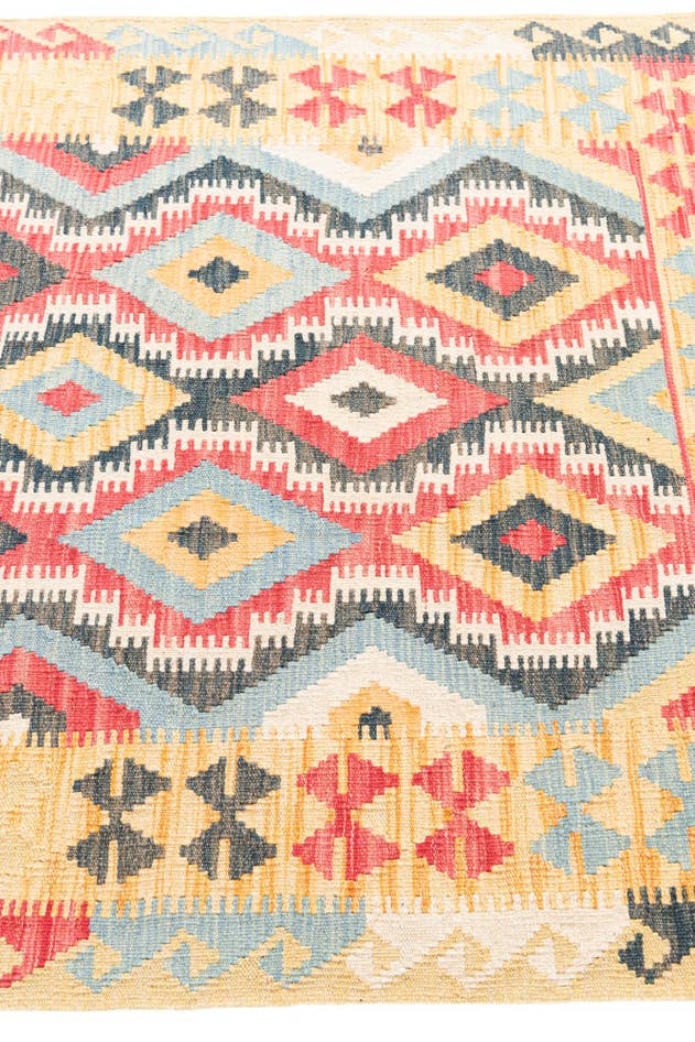 Detail image of 4' 2 x 6' 2 Hand Woven Kilim Maymana Wool Rug