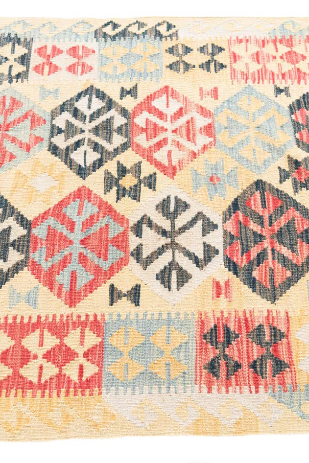 Detail image of 3' 4 x 6' 4 Hand Woven Kilim Maymana Wool Rug