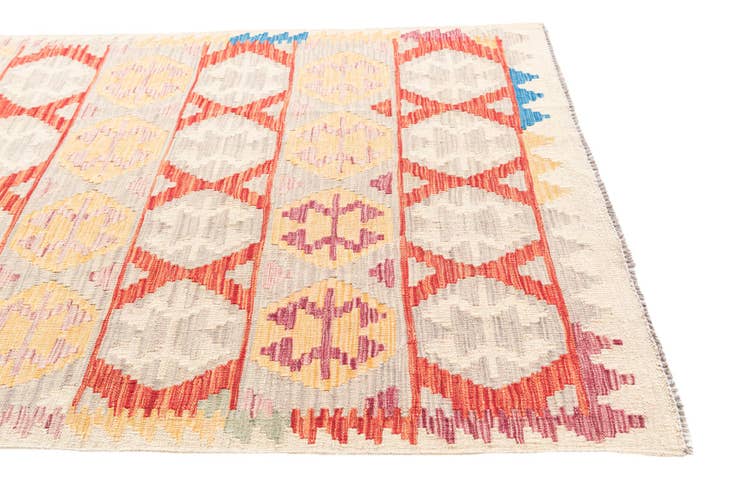 Detail image of 4' 3 x 5' 8 Hand Woven Kilim Maymana Wool Rug
