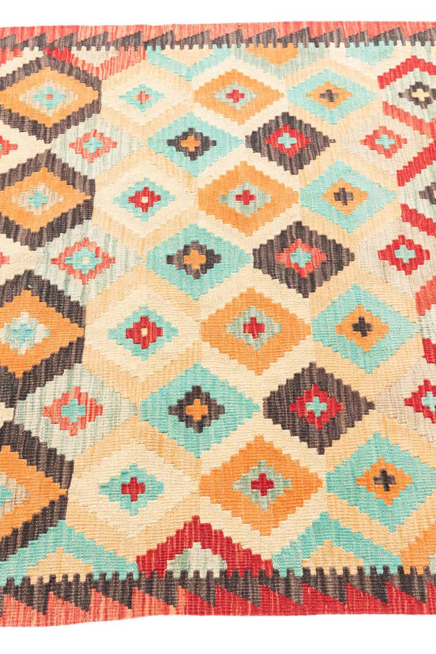 Detail image of 3' 10 x 5' 7 Hand Woven Kilim Maymana Wool Rug