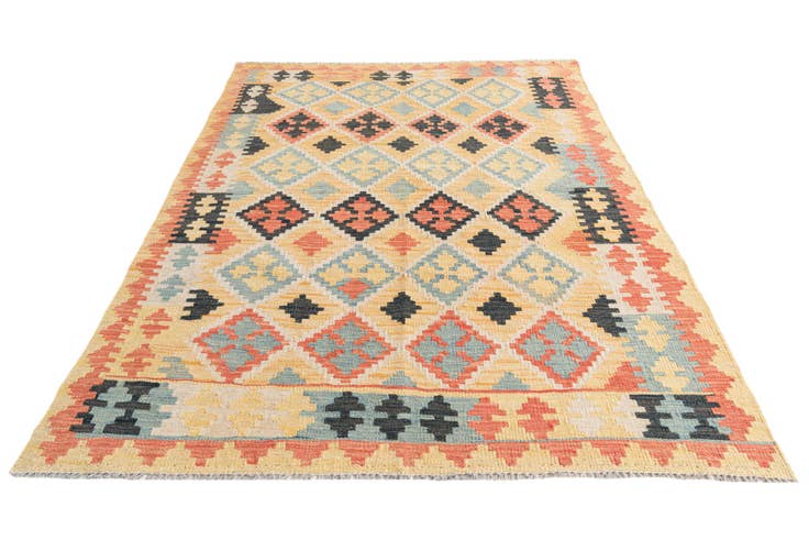 Detail image of 4' 2 x 5' 9 Hand Woven Kilim Maymana Wool Rug