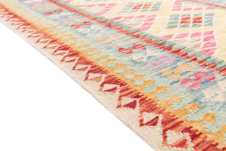 Detail image of 4' 10 x 6' 9 Hand Woven Kilim Maymana Wool Rug