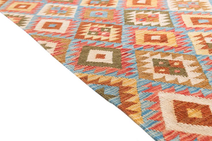 Detail image of 5' x 6' 6 Hand Woven Kilim Maymana Wool Rug