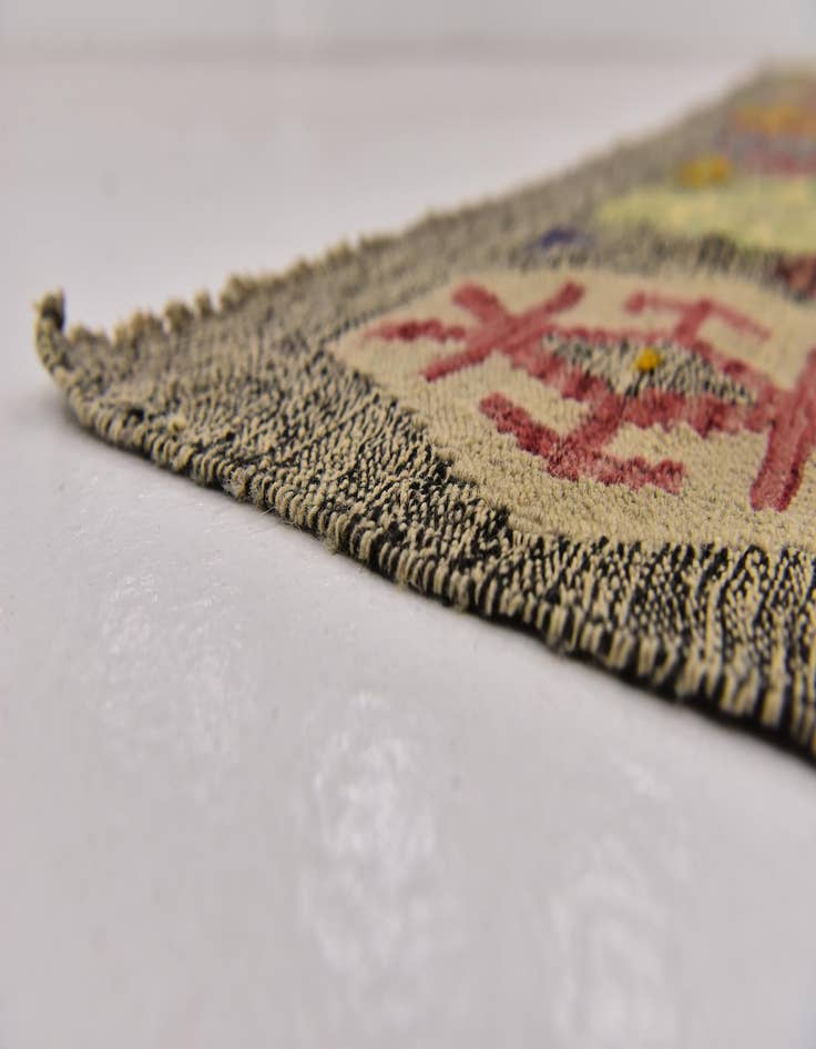 Detail image of 7' x 9' 5  Hand Woven Kilim Modern Wool Rug