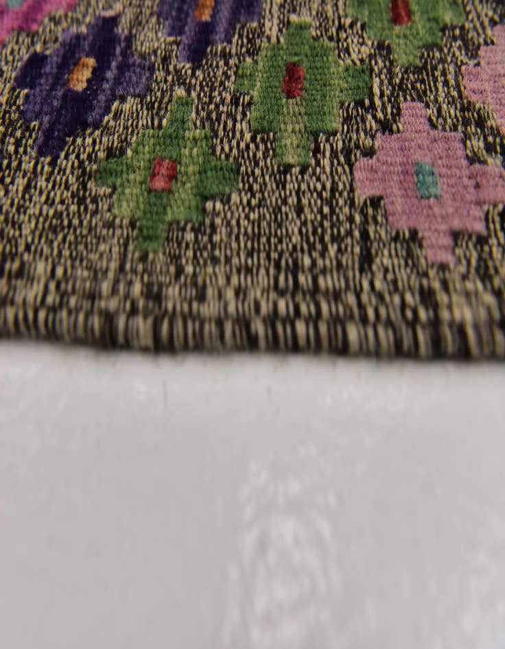 Detail image of 7' 2 x 9' 5  Hand Woven Kilim Modern Wool Rug