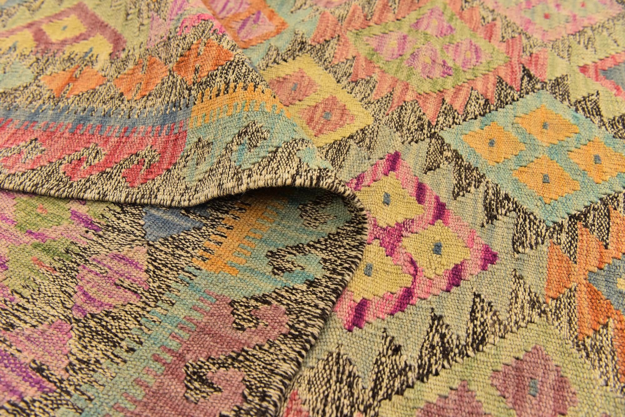 6' 10 x 8' Hand Woven Kilim Modern Wool Rug