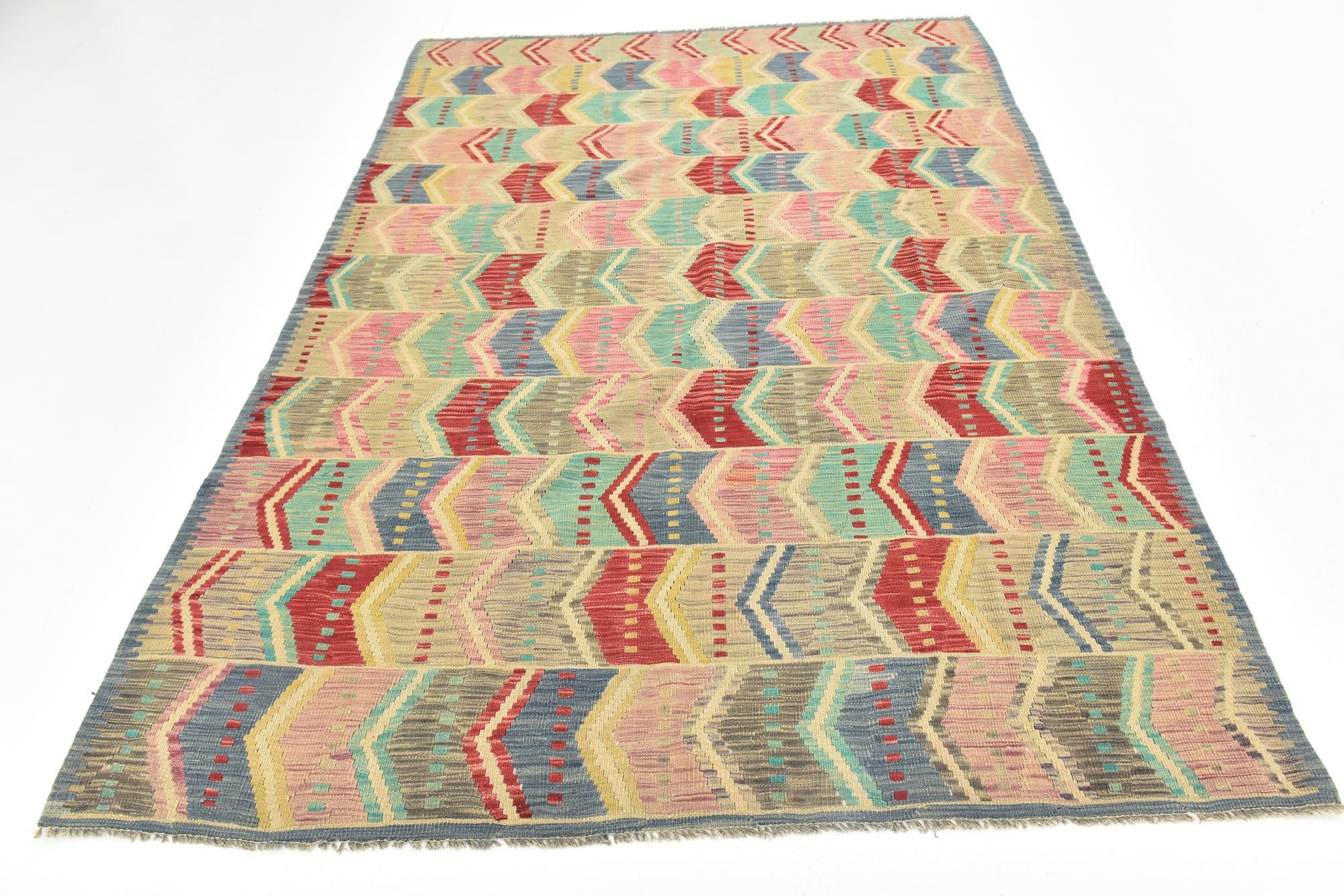 5' 8 x 8' Hand Woven Kilim Modern Wool Rug