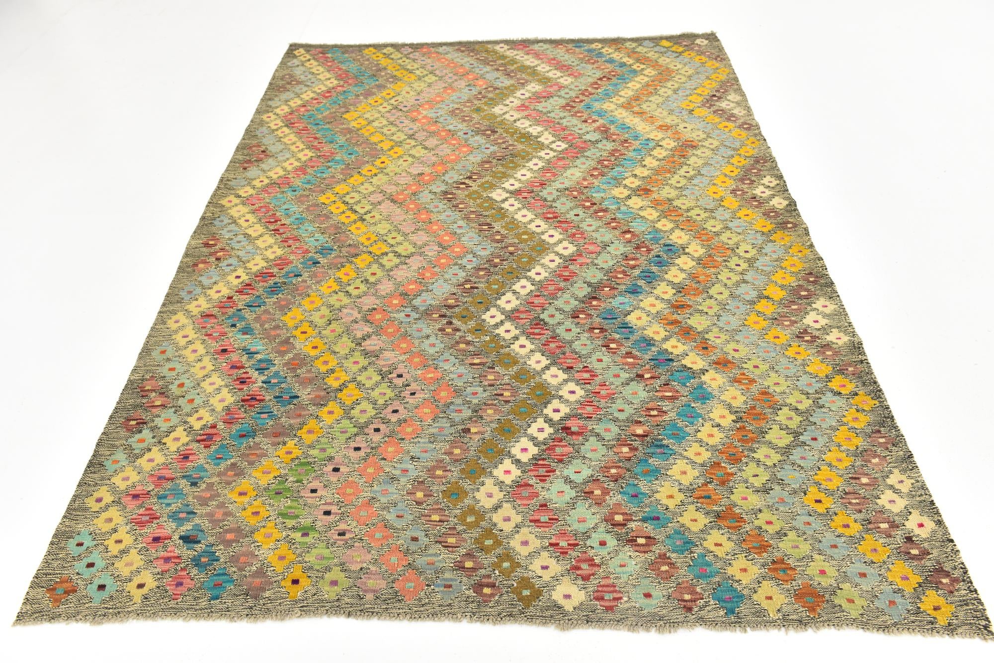 6' x 7' 9 Hand Woven Kilim Modern Wool Rug