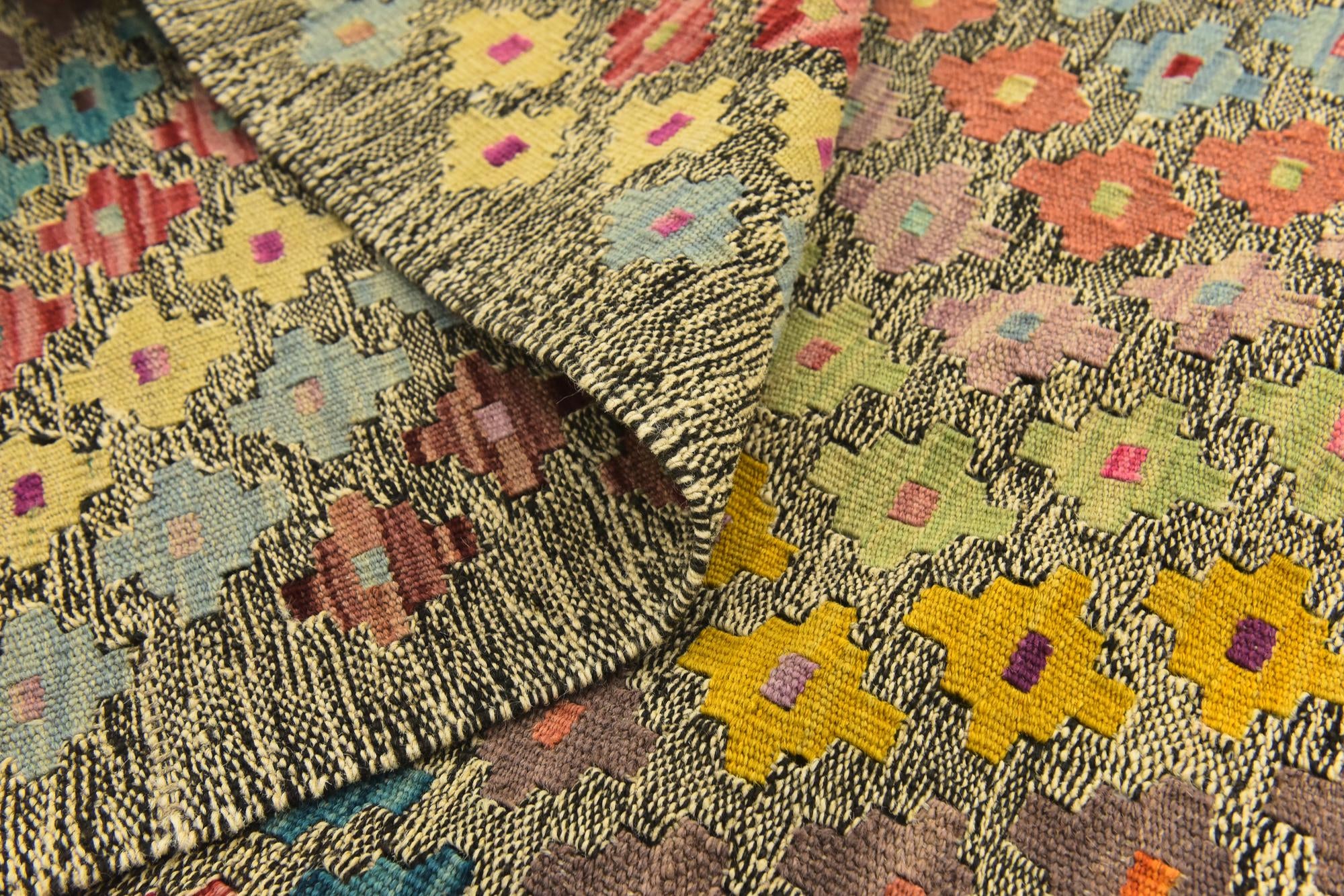 6' x 7' 9 Hand Woven Kilim Modern Wool Rug