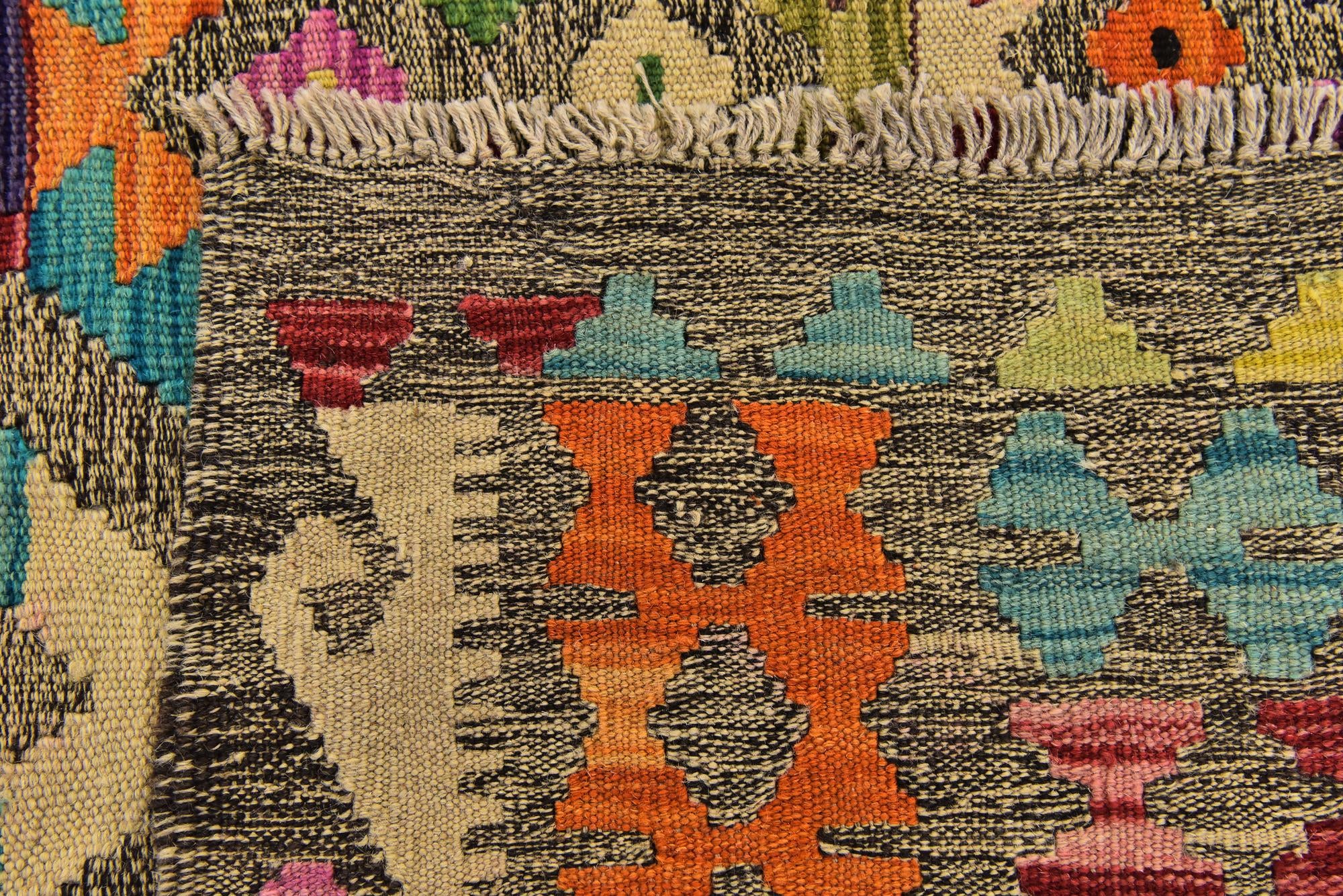 6' 9 x 8' Hand Woven Kilim Modern Wool Rug