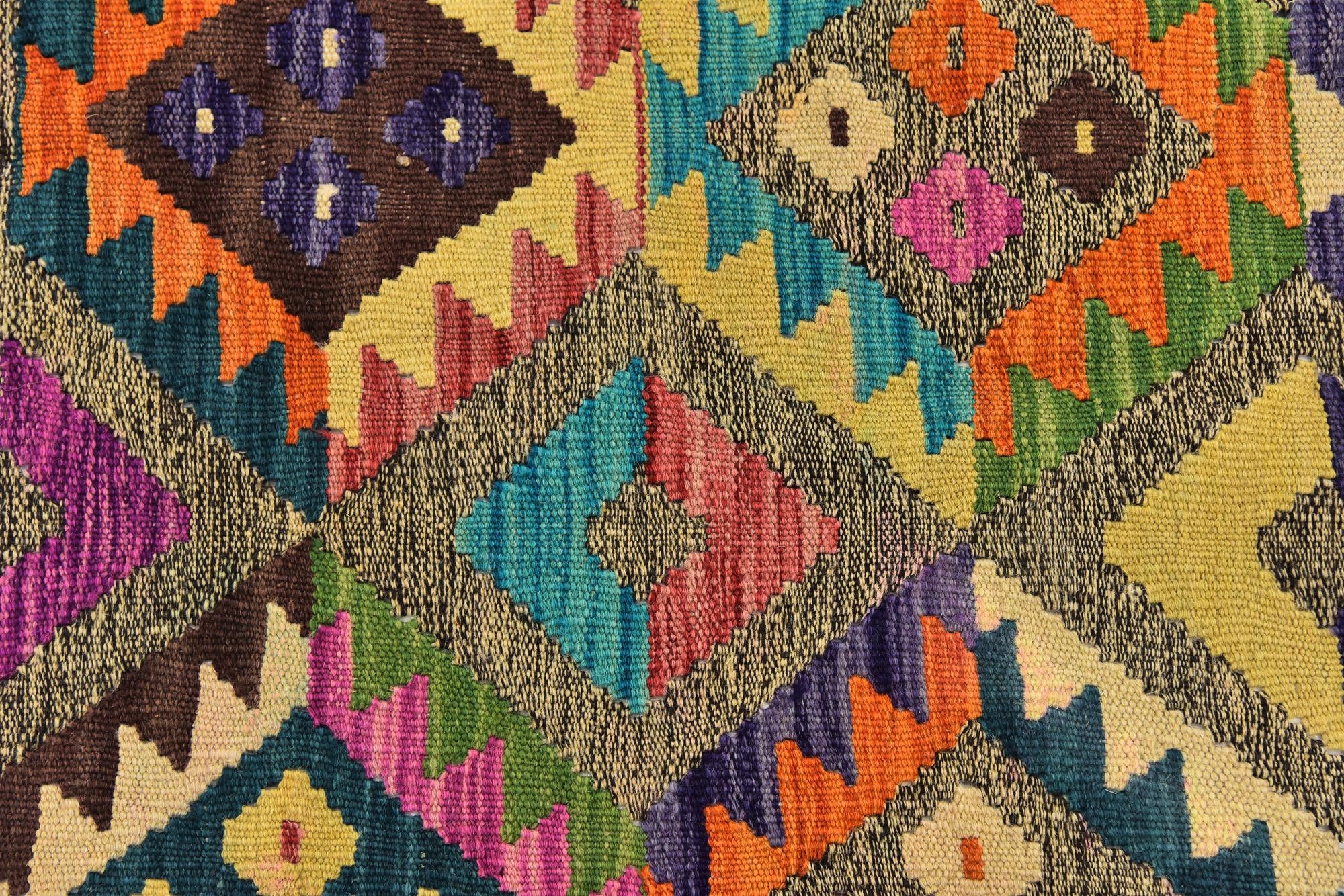 6' 9 x 8' Hand Woven Kilim Modern Wool Rug