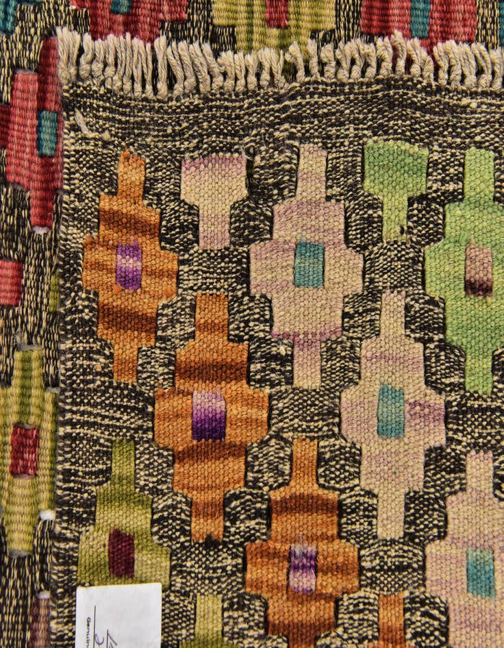 Detail image of 6' 3 x 8'  Hand Woven Kilim Modern Wool Rug