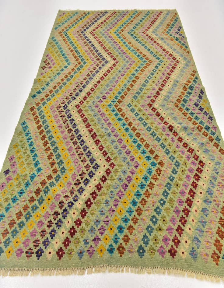 Detail image of 5' 10 x 7' 8 Hand Woven Kilim Modern Wool Rug