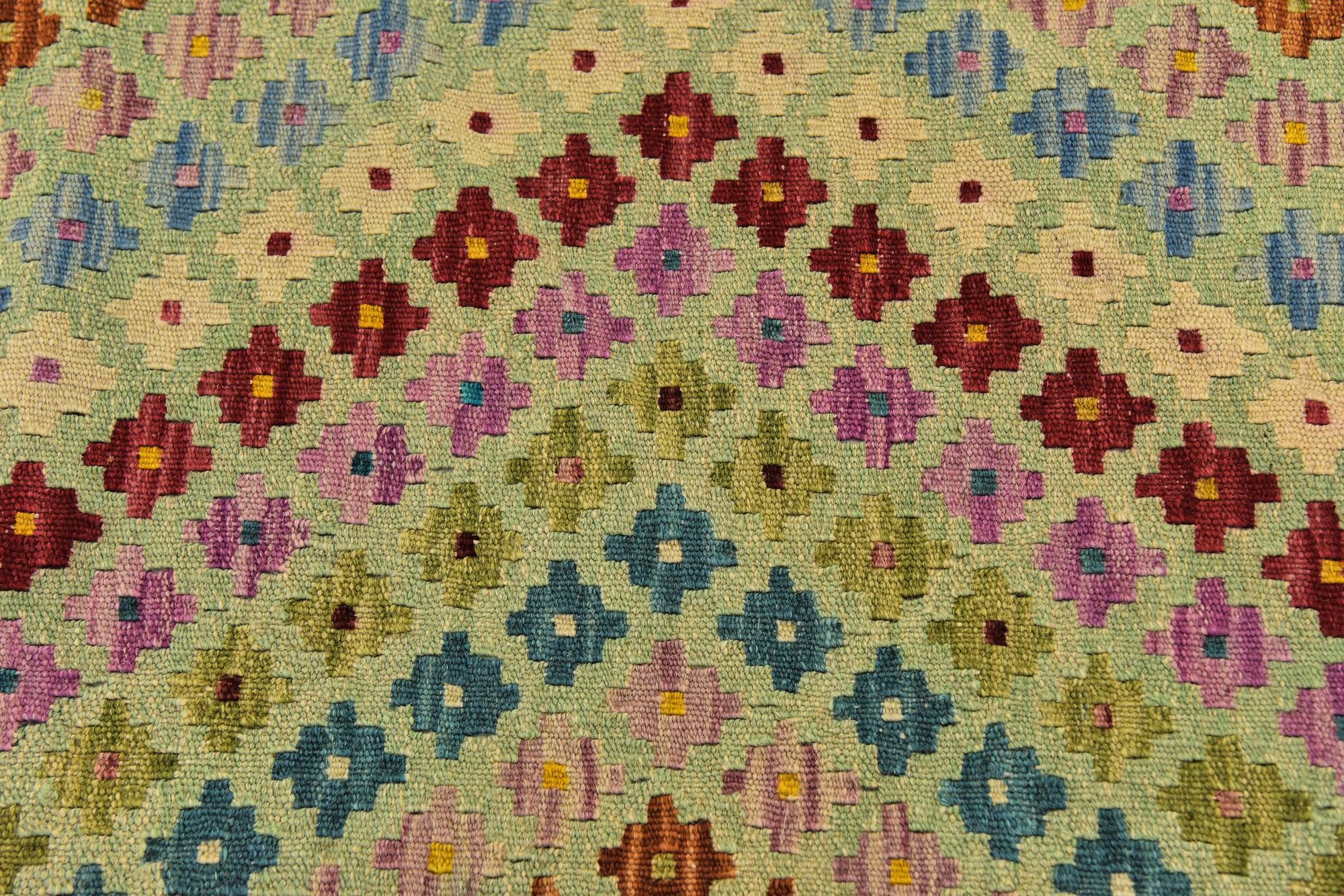 5' 10 x 7' 8 Hand Woven Kilim Modern Wool Rug