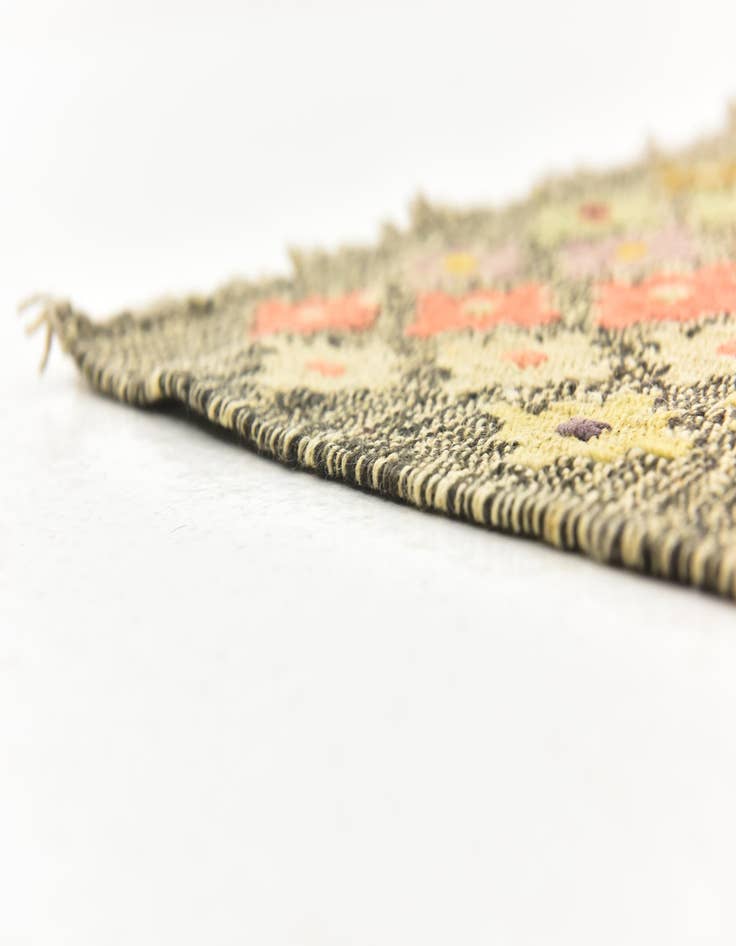 Detail image of 6' x 8'  Hand Woven Kilim Modern Wool Rug