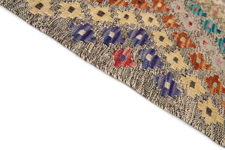 6' x 7' 5 Hand Woven Kilim Modern Wool Rug
