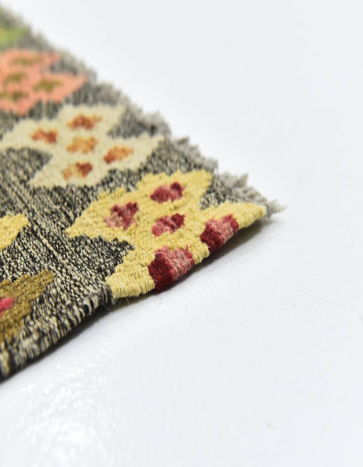Detail image of 11' x 13'  Hand Woven Kilim Modern Wool Rug