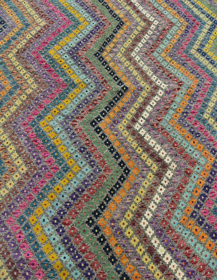 Detail image of 8' 8 x 11' 2 Hand Woven Kilim Modern Wool Rug