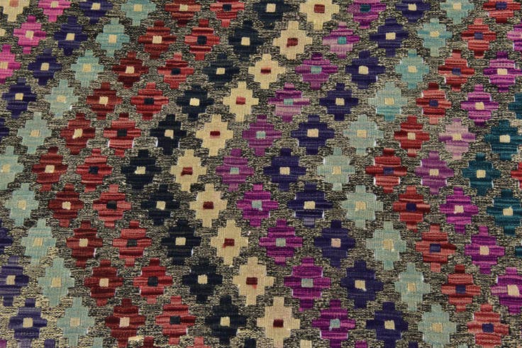 Detail image of 6' 9 x 9' 7 Hand Woven Kilim Modern Wool Rug