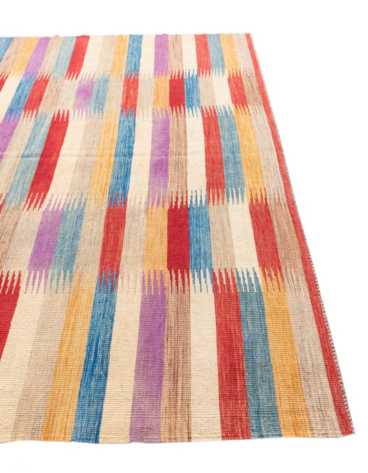 Detail image of 6' 4 x 9' 8  Hand Woven Kilim Modern Wool Rug