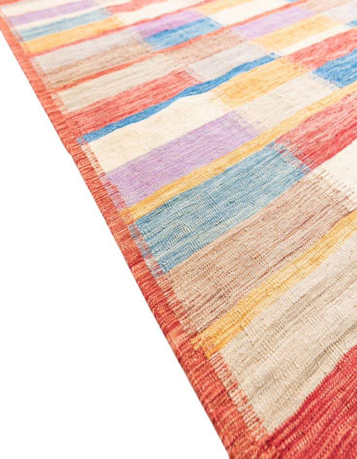 Detail image of 6' 6 x 9' 8  Hand Woven Kilim Modern Wool Rug