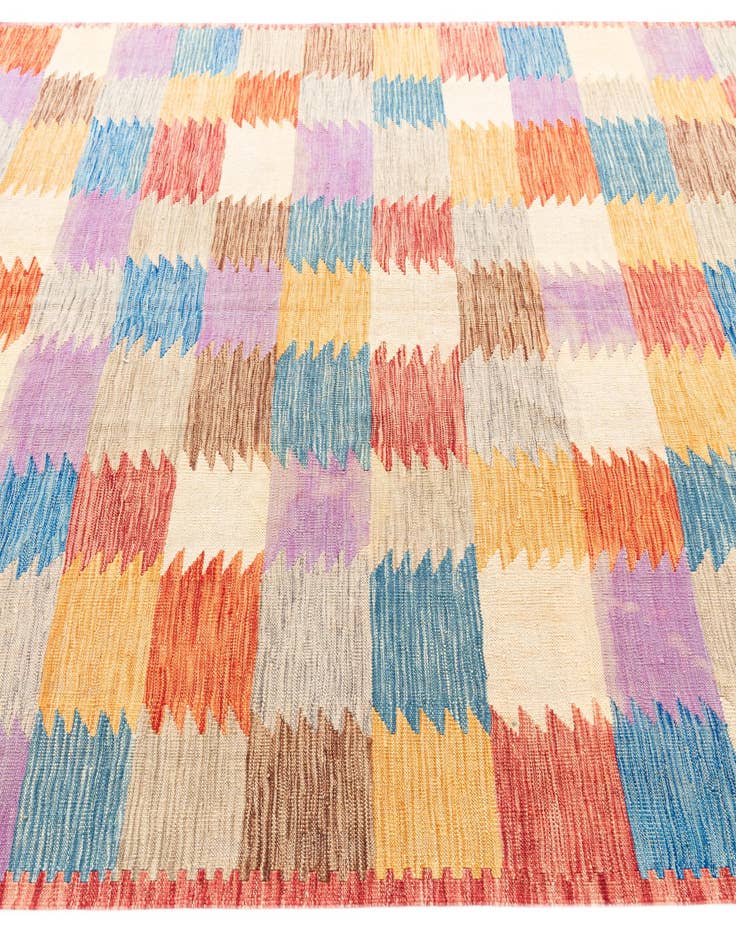 Detail image of 6' 7 x 9' 8  Hand Woven Kilim Modern Wool Rug