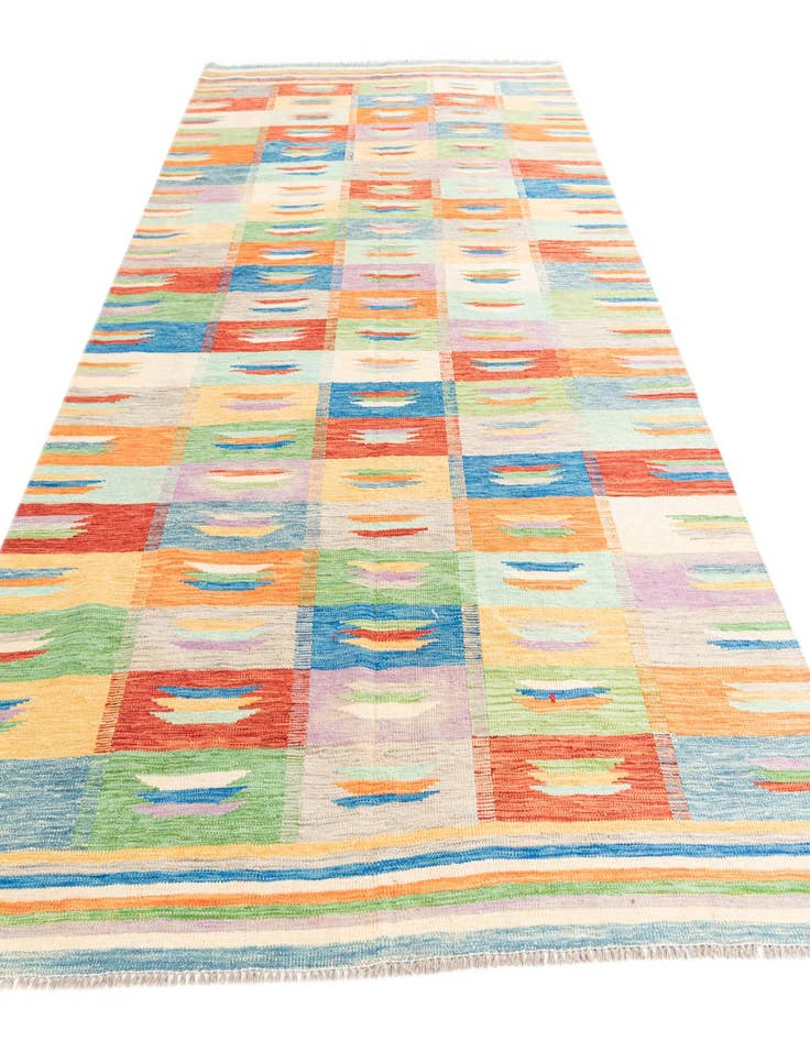 Detail image of 6' 6 x 9' 8  Hand Woven Kilim Modern Wool Rug