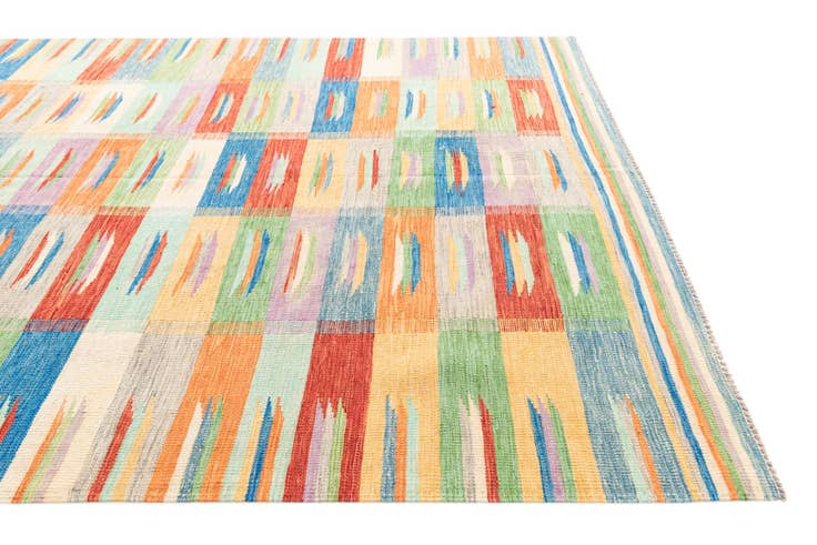 Detail image of 6' 6 x 9' 8 Hand Woven Kilim Modern Wool Rug