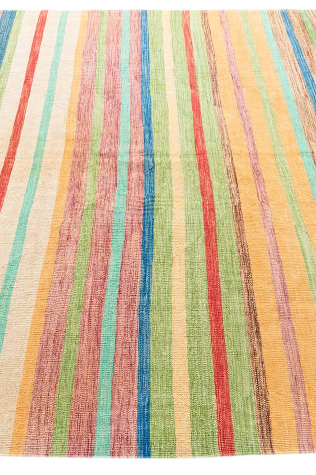 Detail image of 6' 9 x 10' Hand Woven Kilim Modern Wool Rug