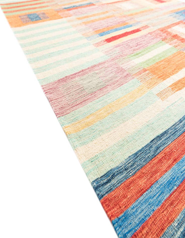 Detail image of 6' 8 x 9' 10  Hand Woven Kilim Modern Wool Rug