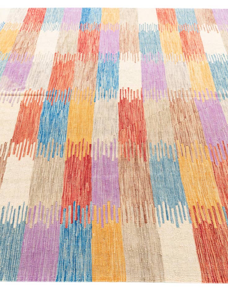Detail image of 6' 7 x 10'  Hand Woven Kilim Modern Wool Rug