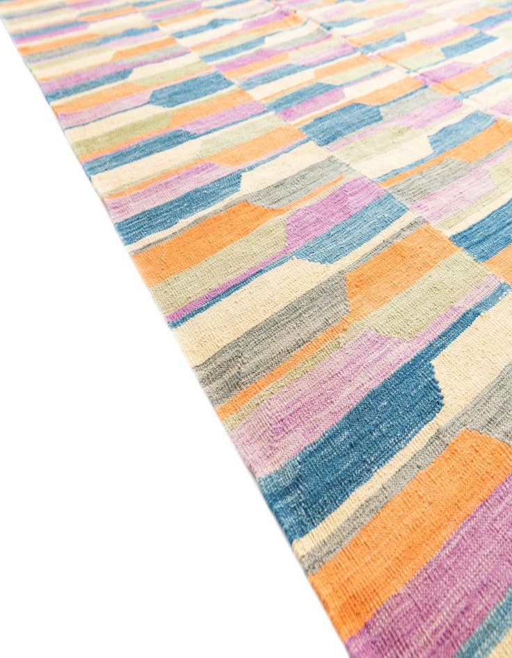Detail image of 6' 7 x 9' 10  Hand Woven Kilim Modern Wool Rug