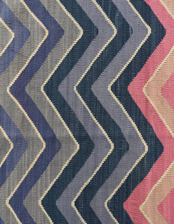 Detail image of 8' 5 x 9' 10  Hand Woven Kilim Modern Wool Rug