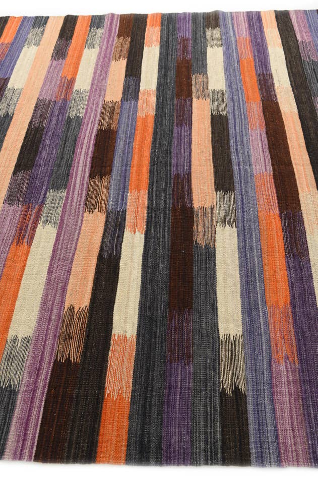 Detail image of 7' x 9' 3 Hand Woven Kilim Modern Wool Rug