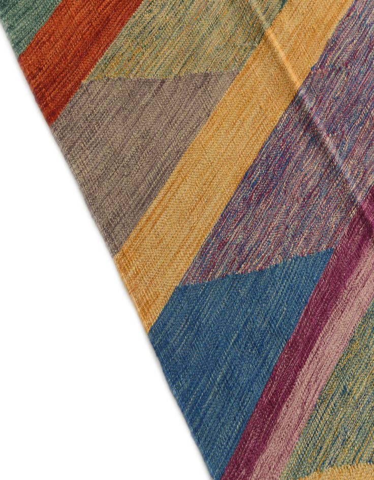 Detail image of 6' 5 x 10'  Hand Woven Kilim Modern Wool Rug