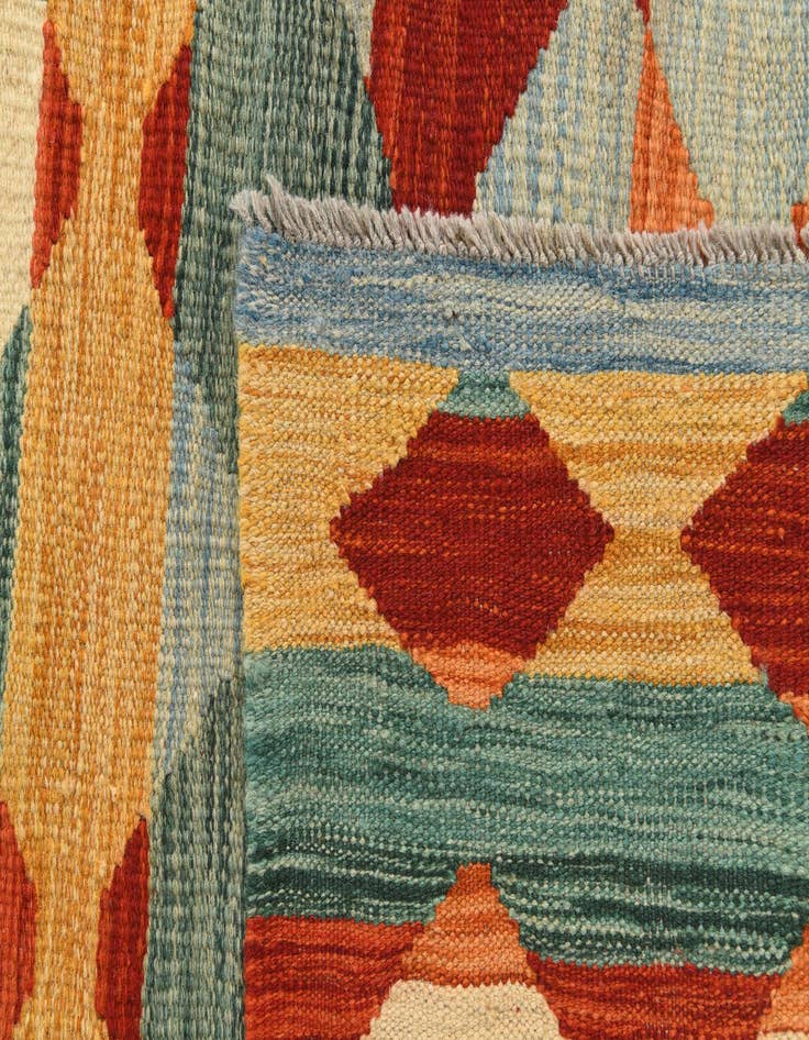 Detail image of 6' 4 x 10'  Hand Woven Kilim Modern Wool Rug