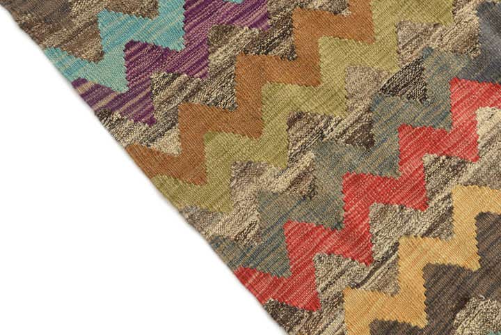 5' 5 x 8' Hand Woven Kilim Modern Wool Rug